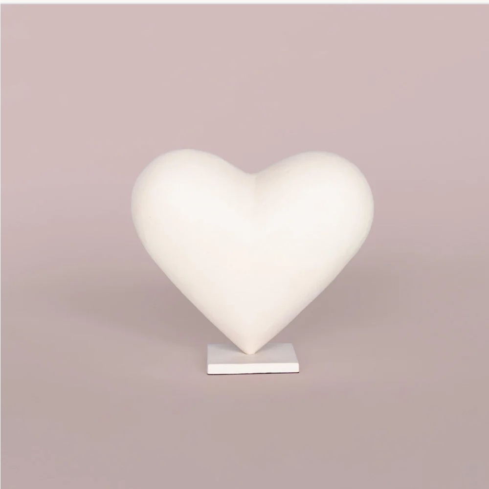 Indaba: Cast Aluminum Heart Statue Jilly Box